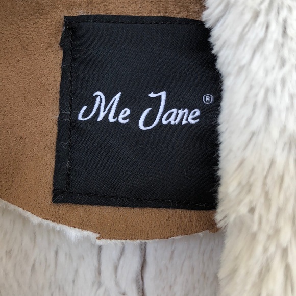 Me Jane faux shearling suede vest, like new - Picture 3 of 7